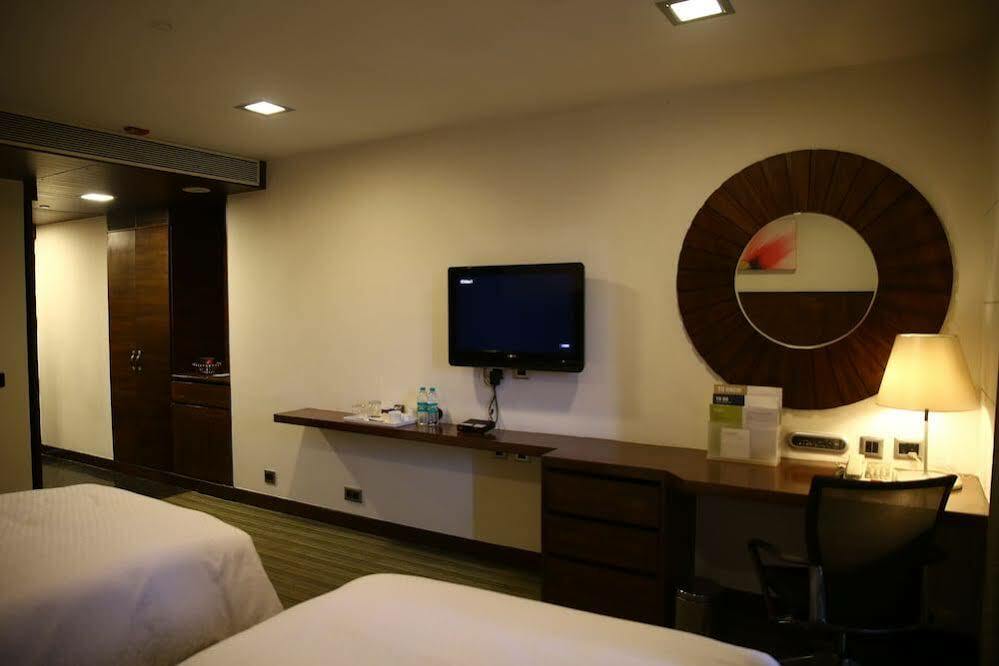 Four Points By Sheraton Βιζαχαπατνάμ Εξωτερικό φωτογραφία